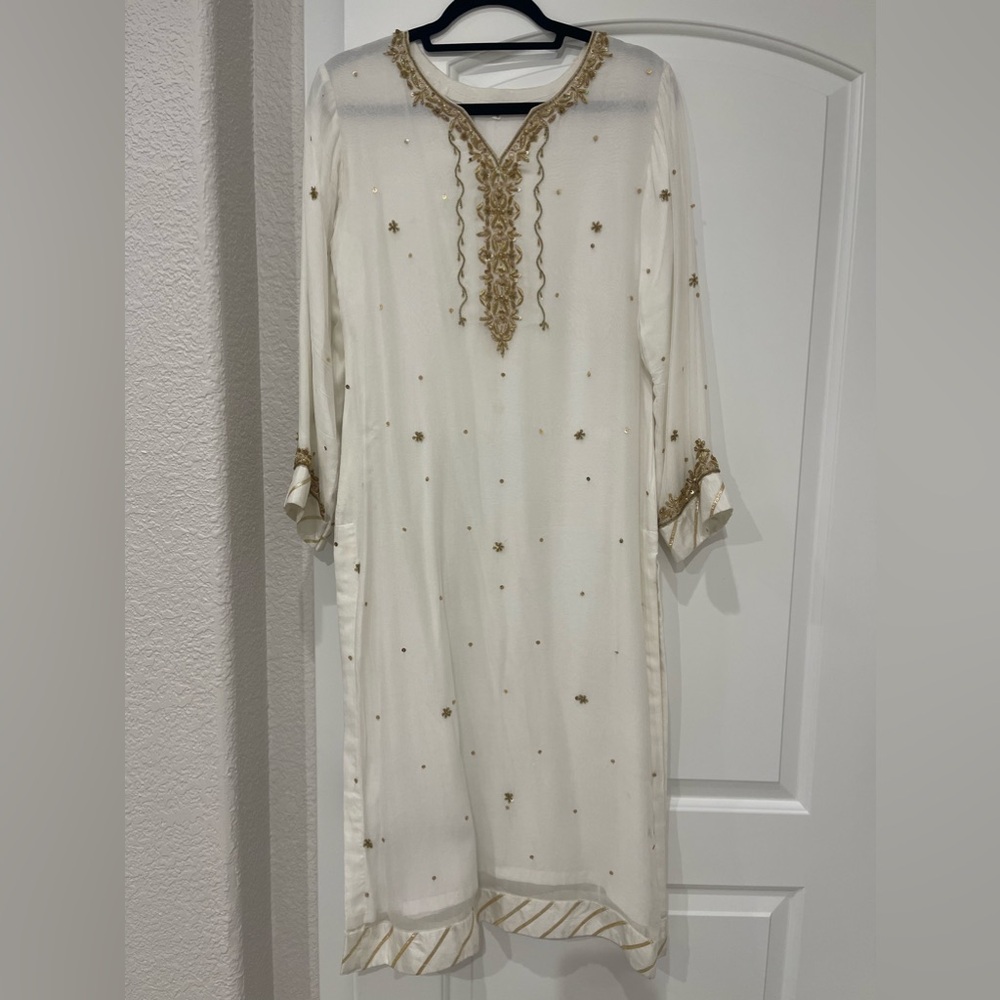 Pakistani Kurta off white chiffon silk size small embroidered with gold work